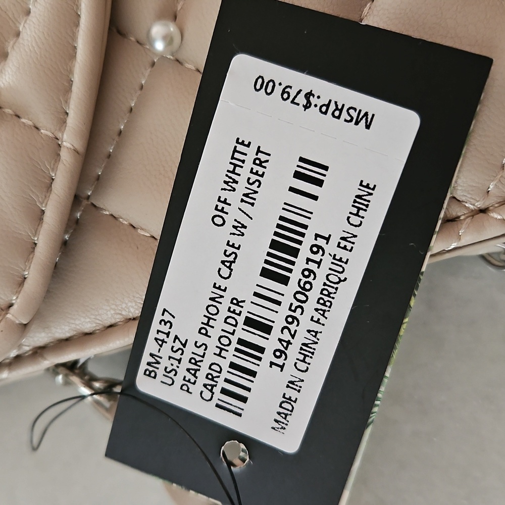BADGLEY MISCHKA Quilted Crossbody Bag - Picture 10 of 12